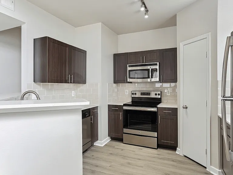 Hudson Kitchen Finishes