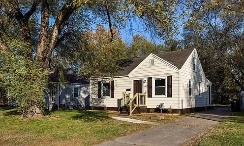 1639 Dixdale Ave — Photo 1