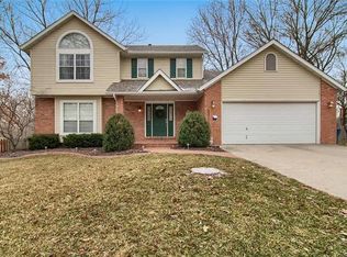 217 Forest Ridge Ct, Glen Carbon, IL 62034