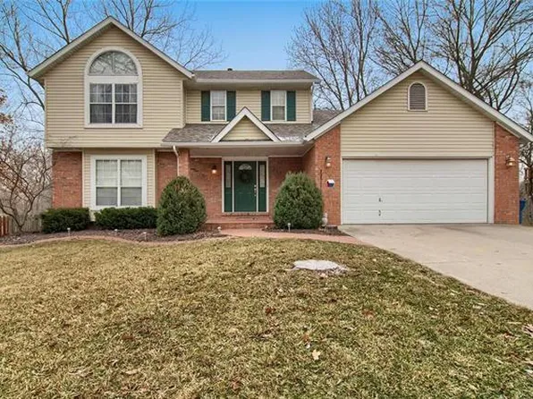 217 Forest Ridge Ct, Glen Carbon, IL 62034