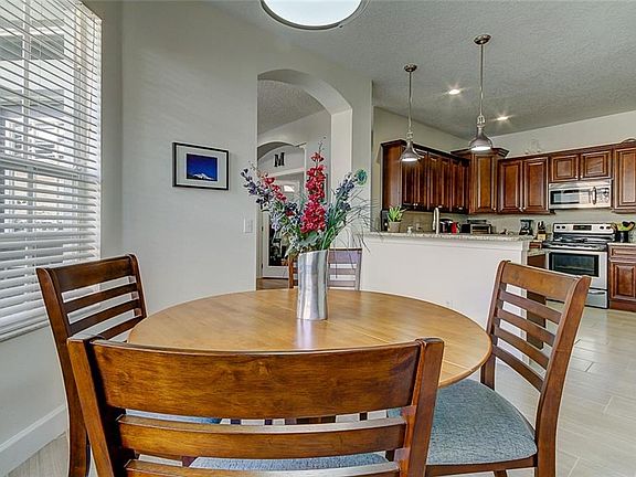 5th image of 9830 Gingerwood Dr