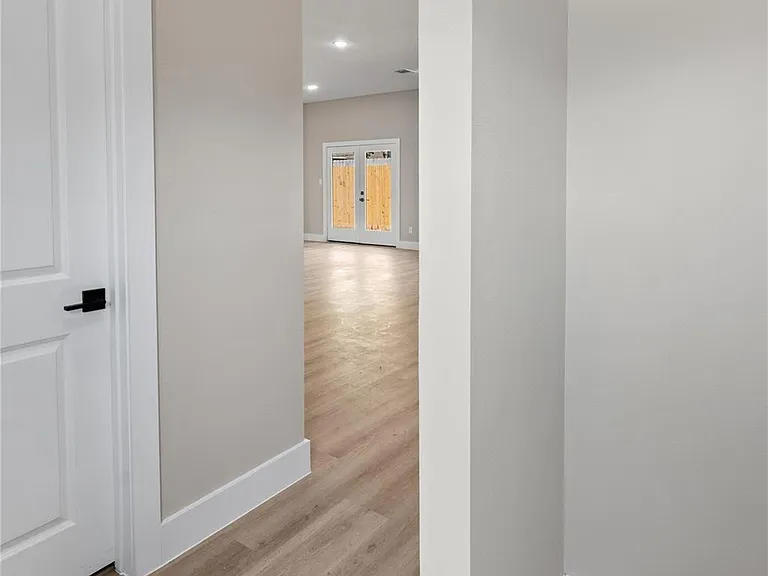 2618 Liguria Ln — Photo 2