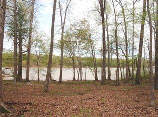 300 Hickory Hill Ln, Benton, KY 42025