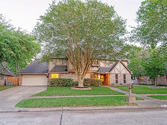 2nd image of 3911 Crow Valley Dr