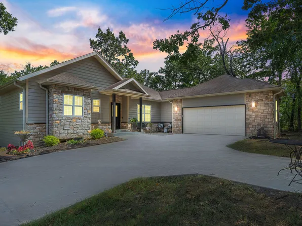 927 Ledges Way, Branson West, MO 65737