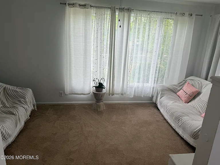 500 Freehold St — Photo 10