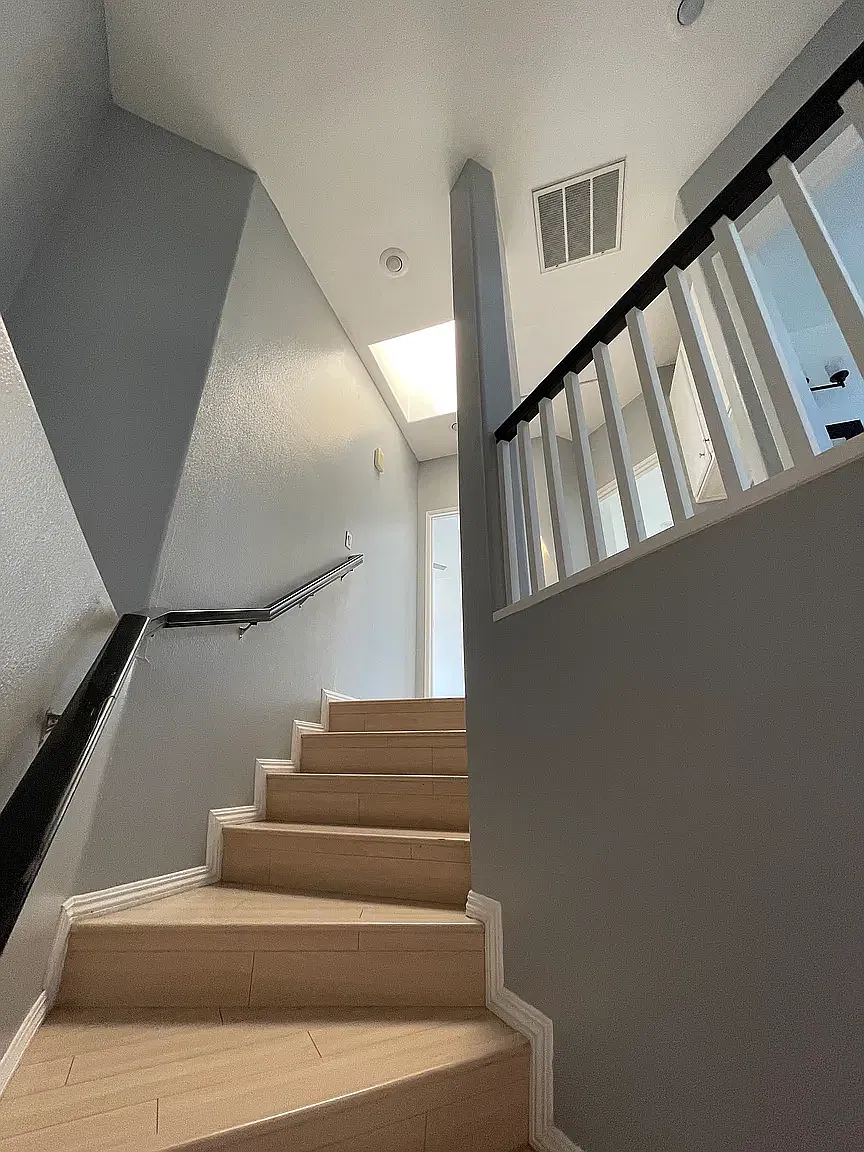 3 bed, 1215 sqft, $4,000 — Photo 3