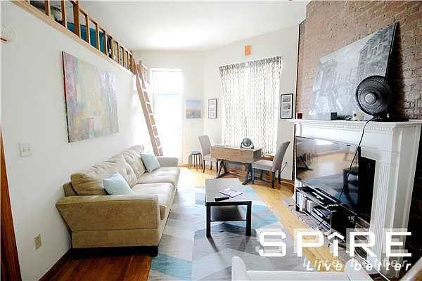 Rented by Spire Group | media 39