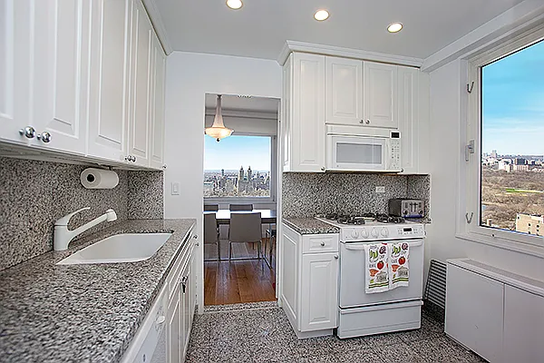 Rented by Adriana Arciello, LREB | media 6