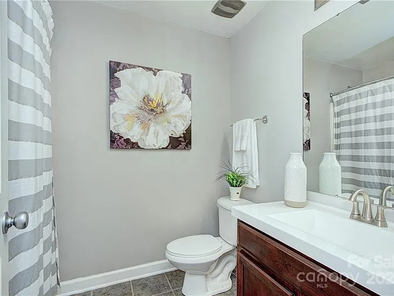 3819 Picasso Ct — Photo 15