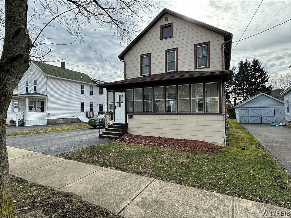 67 Cleveland Ave Fredonia NY 14063 Zillow