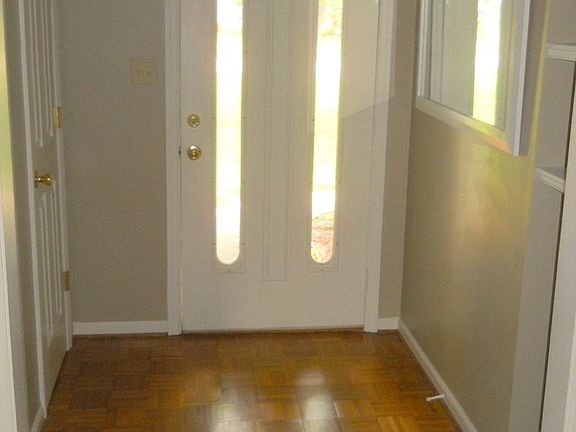 5th image of 3920 Merryfield Ln