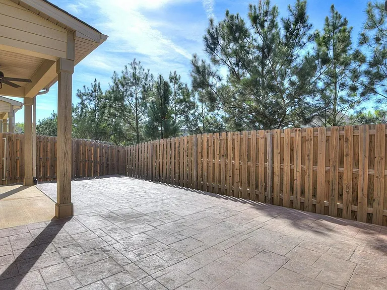 540 Vinings Dr — Photo 37