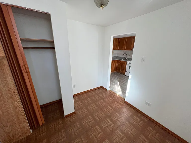 1542 W Thomas St #GDN — Photo 4
