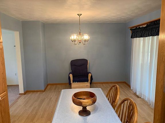 4th image of 2234 Williamsburg Dr