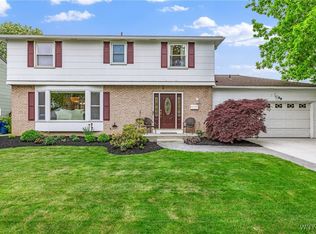 48 McNair Rd, Williamsville, NY 14221