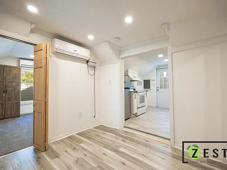 20830 Westview Ave — Photo 12