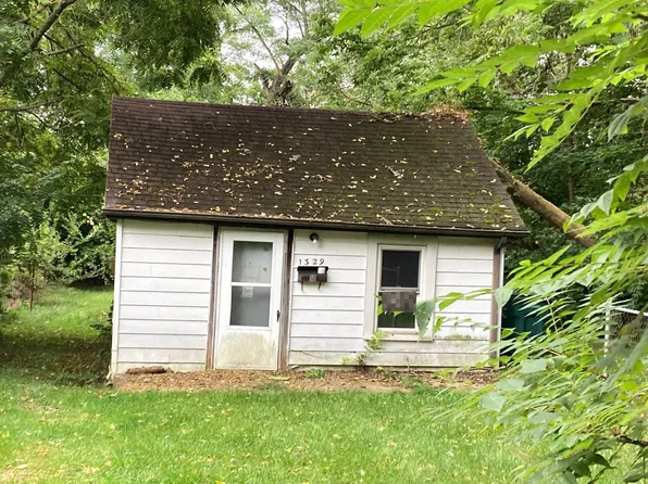1329 S 3rd St, Richmond, IN 47374