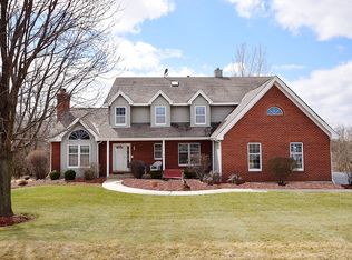45W271 Sumac Ln, Hampshire, IL