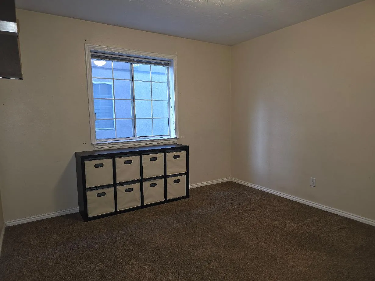 2 bed, 1000 sqft, $475 — Photo 3