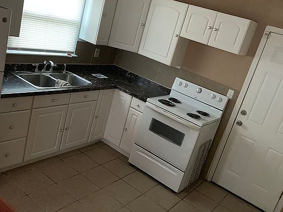 2nd image of 1830 E 82nd Ter