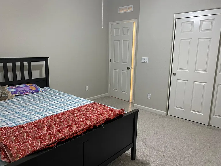 guest bedroom -2nd floor