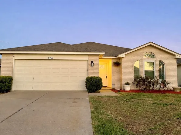 2011 Cottonwood Dr, Portland, TX 78374