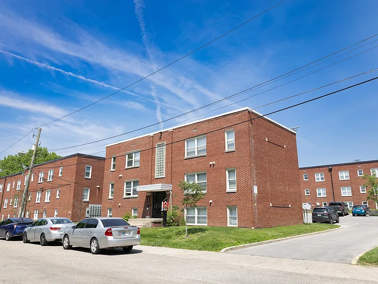 Monon Court, Managed by Buckingham Monon Living — Photo 7