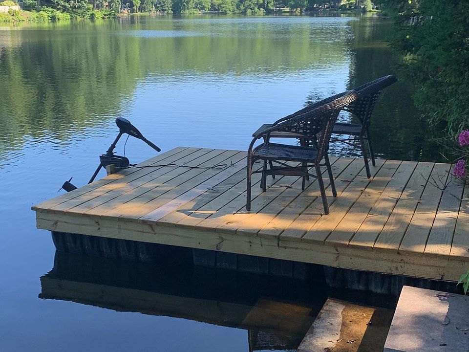 1st image of 42 Lakeside Trl