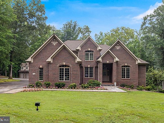 4th image of 9175 Dubois Rd