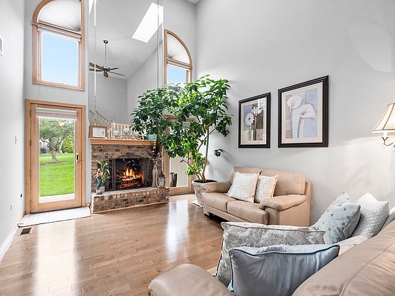 4th image of 17326 Brook Crossing Ct