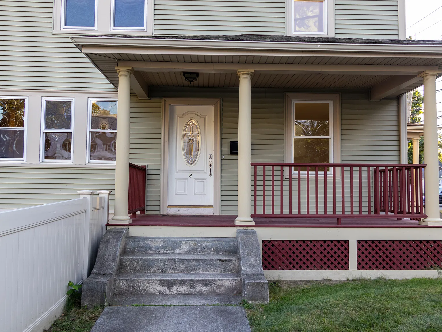 4 bed, 1800 sqft, $3,700 — Photo 1