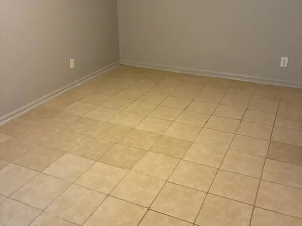 8306 Roanoke Ave #2, Takoma Park, MD 20912
