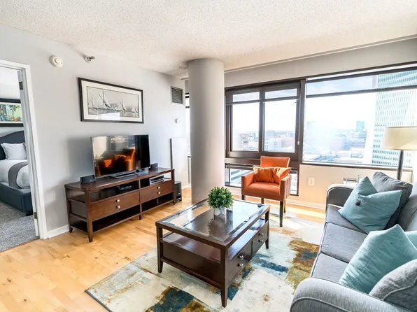 127 Greyrock Pl, Stamford, CT