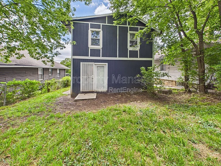 4417 Wayne Ave — Photo 28