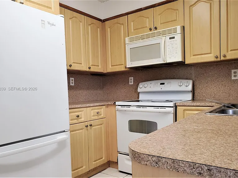 10020 NW 9th Street Cir #102 — Photo 5