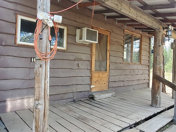 3rd image of 5600 Corkscrew Canyon Rd