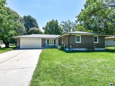 900 Sycamore Dr, Lincoln, NE, 68510