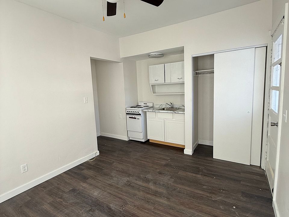 2nd image of 809 E Main St #2