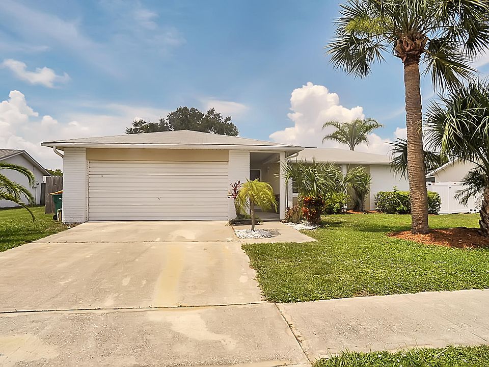 1st image of 2851 College View Dr
