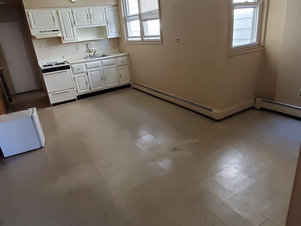 2nd image of 483 Avenue A #3