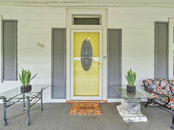5th image of 1901 Staunton Ave NW