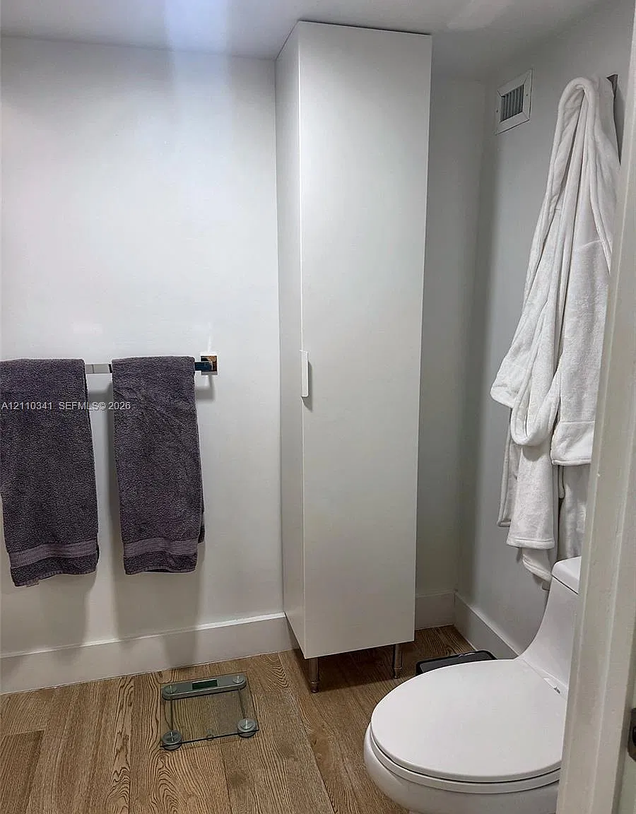 Brickell Place Phase Ii C — Photo 4