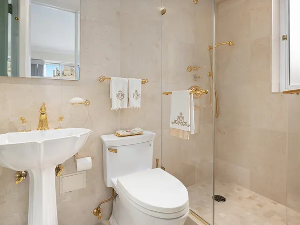 30 East 65th Street image 12 of 12