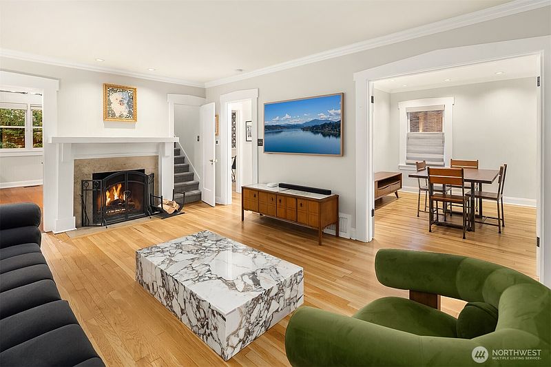 3rd image of 207 25th Avenue