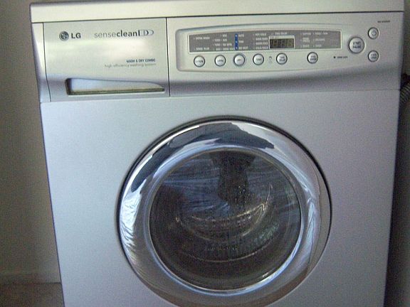 LG washer/dryer combo  