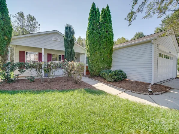 15732 Circlegreen Dr, Charlotte, NC 28273