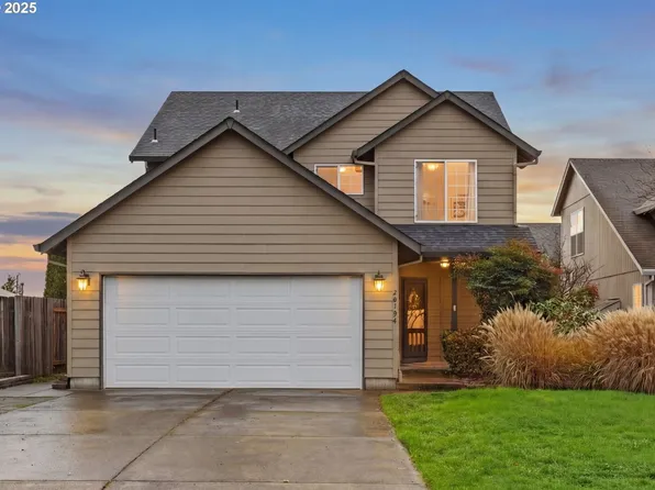 20794 Walnut St NE, Aurora, OR 97002