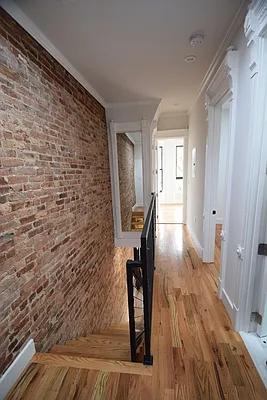 Rented by Urban Realty NYC | media 21