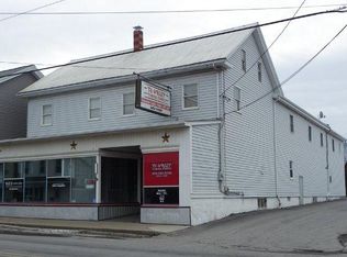 1061 W Main St, Valley View, PA 17983